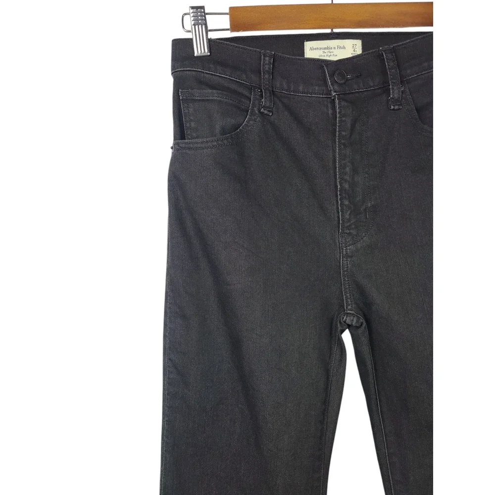 Abercrombie & Fitch The Flare Ultra High-Rise Jeans Size 27/4 Short - Picture 5 of 9